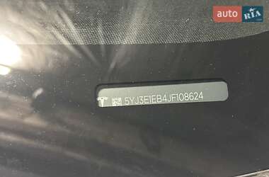 Седан Tesla Model 3 2018 в 