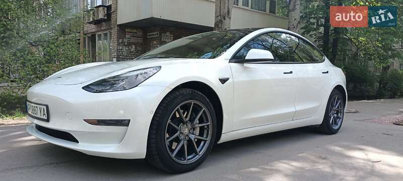 Седан Tesla Model 3 2021 в Запоріжжі фото 3 Седан Tesla Model 3 2021 в Запоріжжі