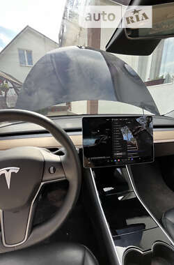 Седан Tesla Model 3 2018 в Кам'янець-Подільському
