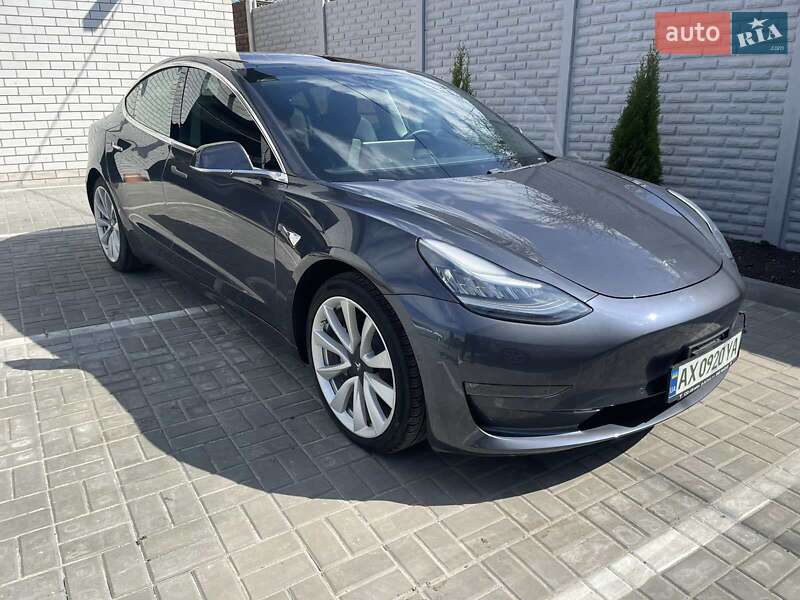 Седан Tesla Model 3 2019 в Харкові