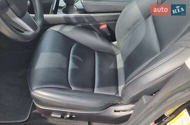 Седан Tesla Model 3 2018 в Львове