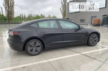 Седан Tesla Model 3 2021 в Киеве