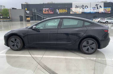 Седан Tesla Model 3 2021 в Киеве