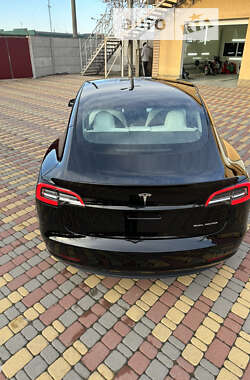 Седан Tesla Model 3 2022 в Василькове