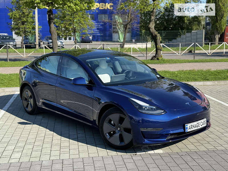 Седан Tesla Model 3 2021 в Хмельницькому