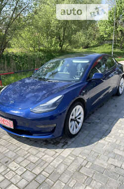 Седан Tesla Model 3 2022 в Стрые