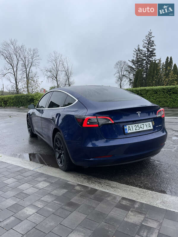 Седан Tesla Model 3 2020 в Білій Церкві