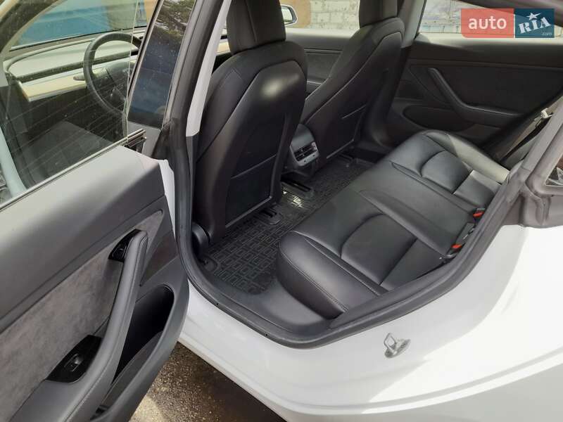 Седан Tesla Model 3 2018 в Запорожье