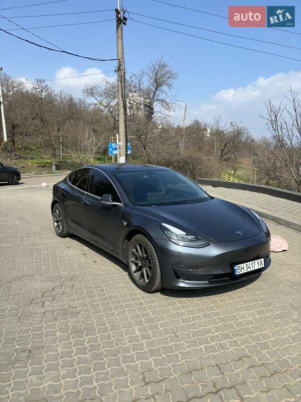 Tesla Model 3 2018