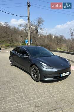 Седан Tesla Model 3 2018 в 