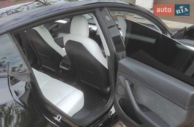 Седан Tesla Model 3 2021 в Виннице