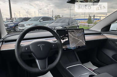 Седан Tesla Model 3 2021 в Киеве