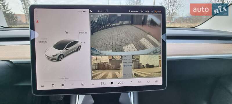 Седан Tesla Model 3 2020 в Чернівцях