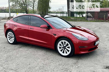 Седан Tesla Model 3 2022 в Києві