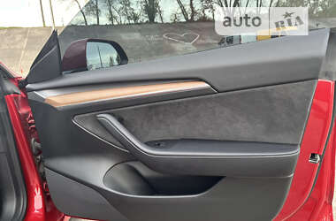Седан Tesla Model 3 2022 в Києві