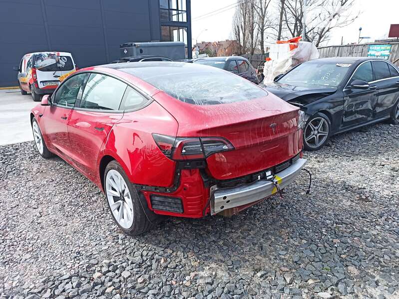 Седан Tesla Model 3 2022 в Києві