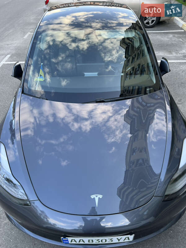 Седан Tesla Model 3 2021 в Києві