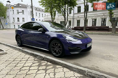 Седан Tesla Model 3 2019 в Киеве