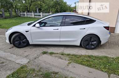 Седан Tesla Model 3 2021 в 