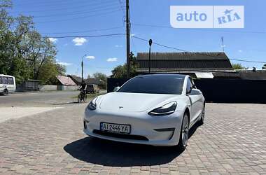 Седан Tesla Model 3 2019 в Черкассах