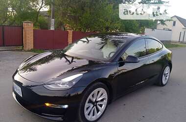 Седан Tesla Model 3 2021 в Чернівцях