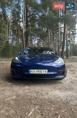 Седан Tesla Model 3 2020 в Киеве