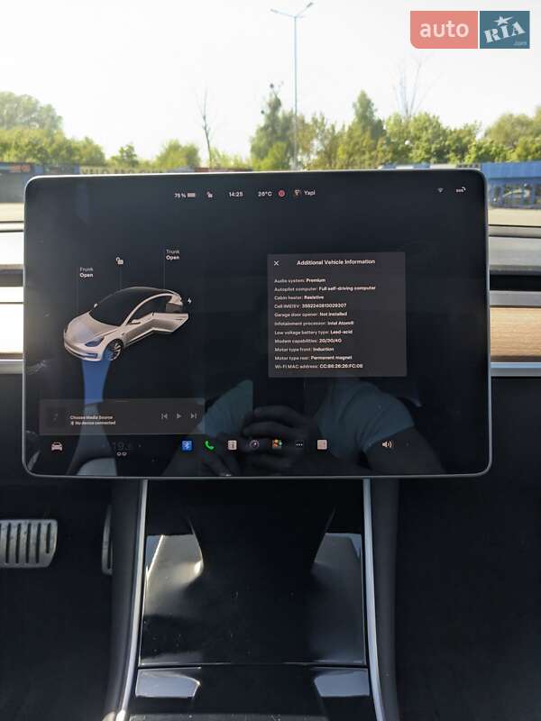 Седан Tesla Model 3 2019 в Киеве