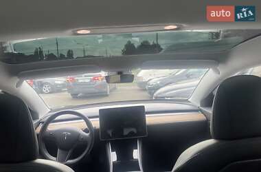 Седан Tesla Model 3 2018 в Киеве