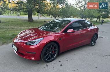 Седан Tesla Model 3 2021 в Полтаве