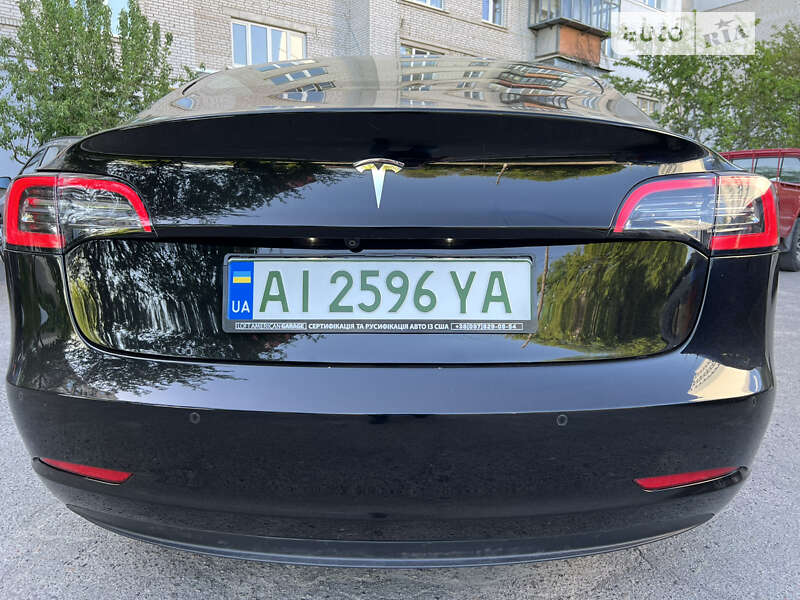 Седан Tesla Model 3 2019 в Києві
