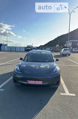 Седан Tesla Model 3 2022 в Мукачевому