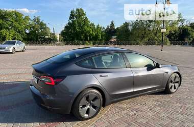 Седан Tesla Model 3 2022 в Києві