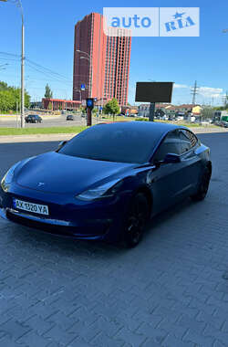 Седан Tesla Model 3 2022 в Києві