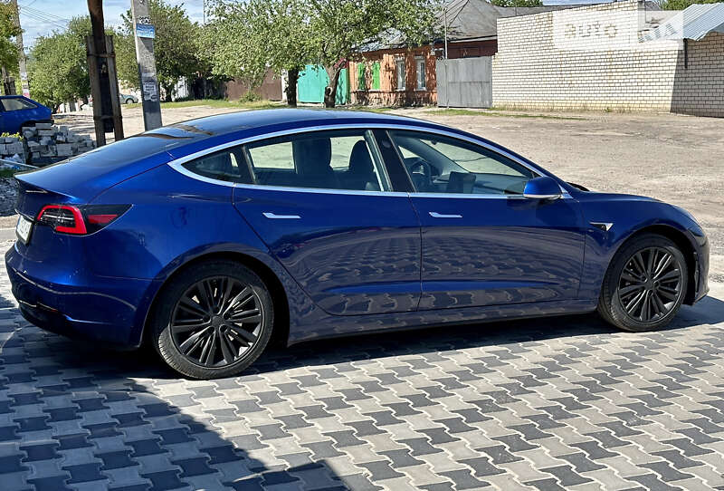 Седан Tesla Model 3 2019 в Харькове