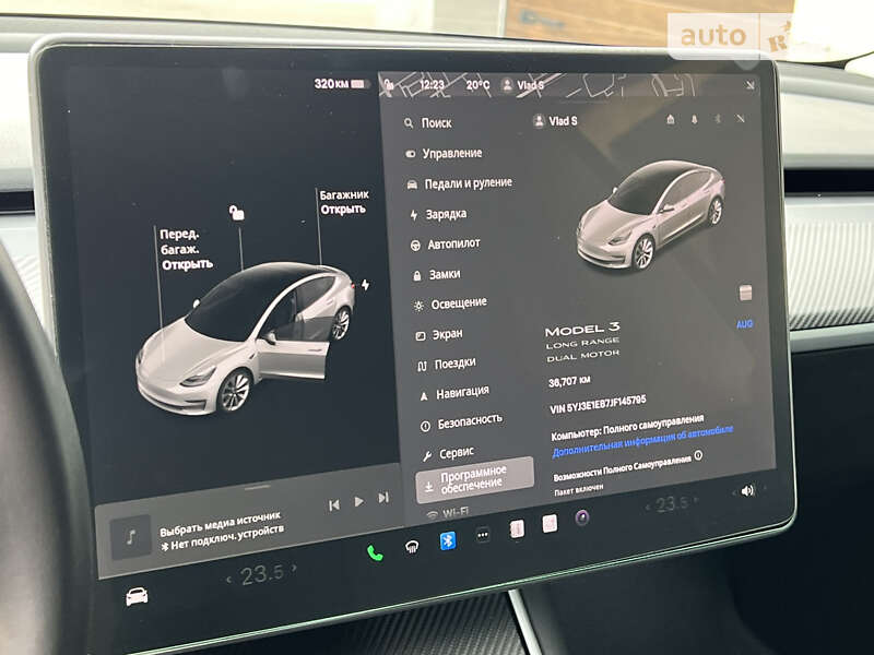 Седан Tesla Model 3 2018 в Виннице