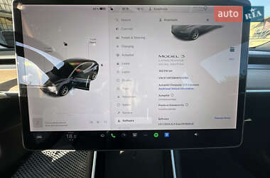 Седан Tesla Model 3 2019 в Києві
