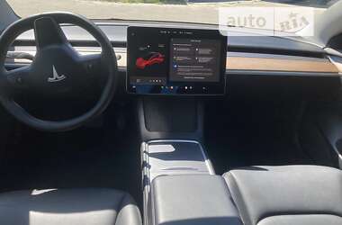 Седан Tesla Model 3 2023 в Дніпрі