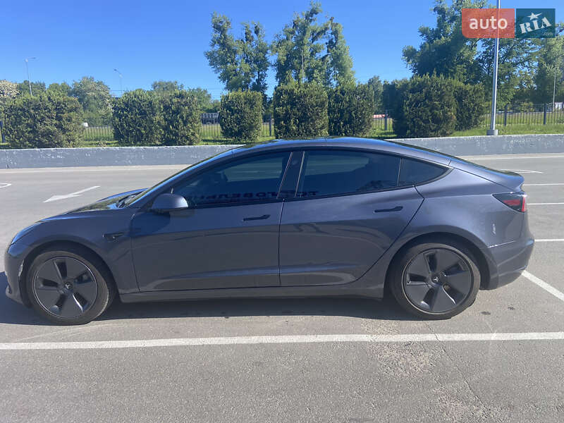 Tesla Model 3 2021