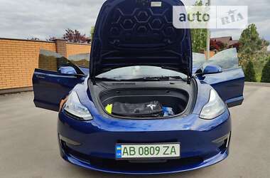 Седан Tesla Model 3 2022 в Виннице