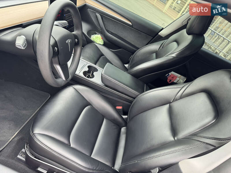 Седан Tesla Model 3 2021 в Харкові