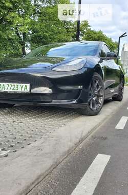 Седан Tesla Model 3 2019 в Києві