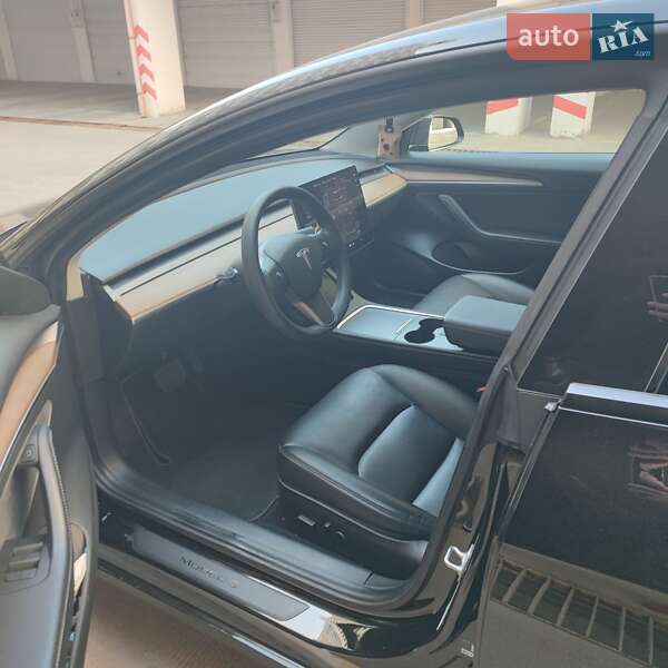 Седан Tesla Model 3 2022 в Одессе