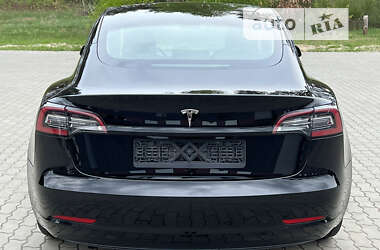 Седан Tesla Model 3 2022 в Костополе