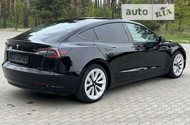 Седан Tesla Model 3 2022 в Костополе