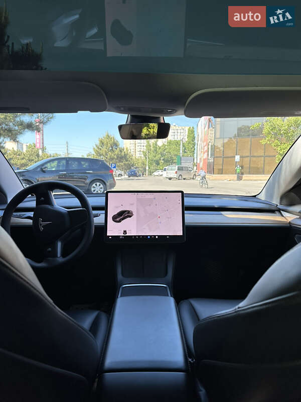 Седан Tesla Model 3 2021 в Одессе