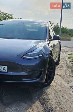 Седан Tesla Model 3 2018 в Дніпрі