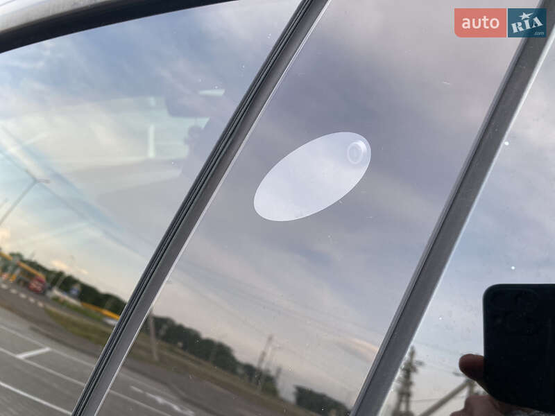 Седан Tesla Model 3 2020 в Луцке