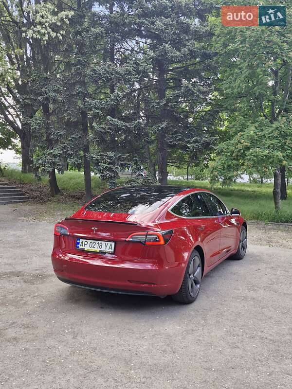 Седан Tesla Model 3 2019 в Дніпрі