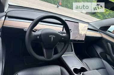 Седан Tesla Model 3 2021 в Дніпрі