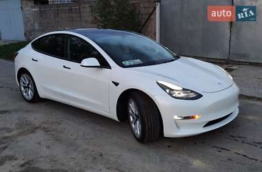 Седан Tesla Model 3 2022 в Києві